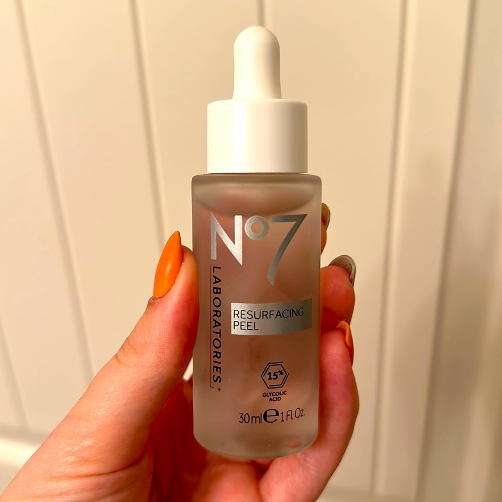 No. 7 Laboratories Resurfacing Peel